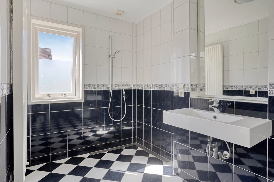 Photo 8 of Vechtstraat 33