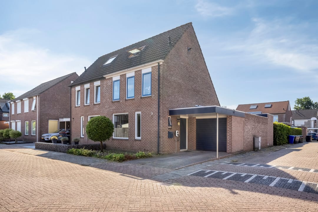 Photo 28 of Vechtstraat 33