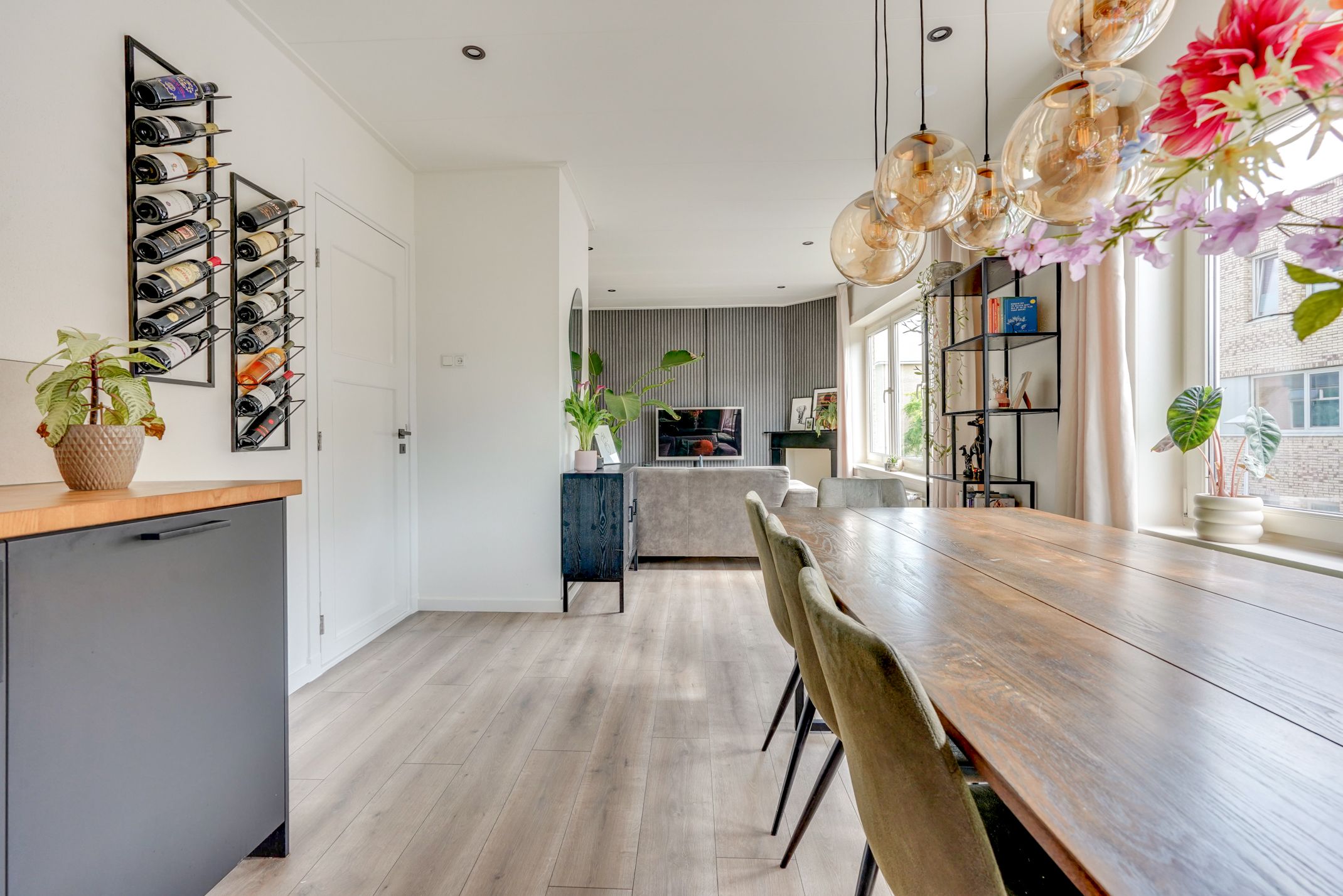 Photo 9 of Van der Marckstraat 4-BS