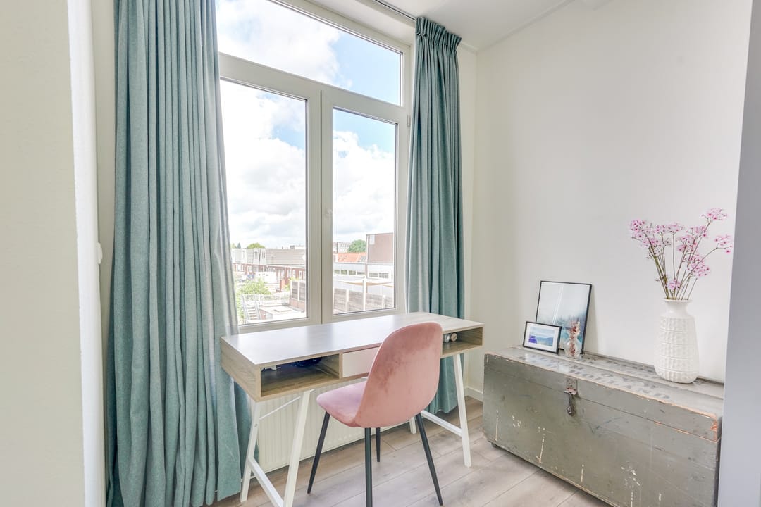 Photo 31 of Van der Marckstraat 4-BS