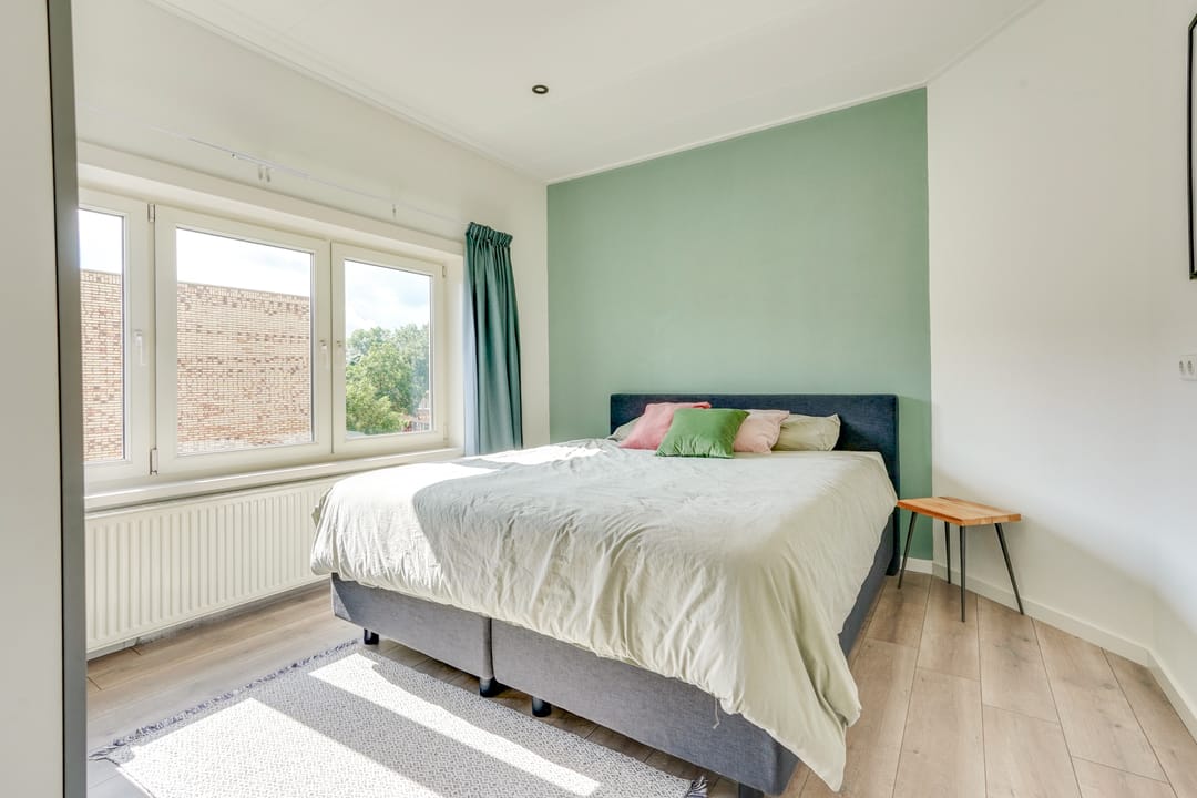 Photo 23 of Van der Marckstraat 4-BS