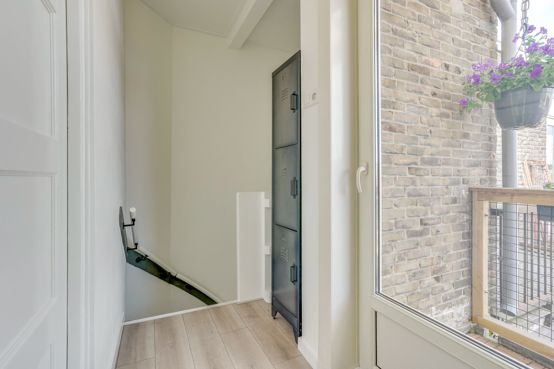 Photo 21 of Van der Marckstraat 4-BS