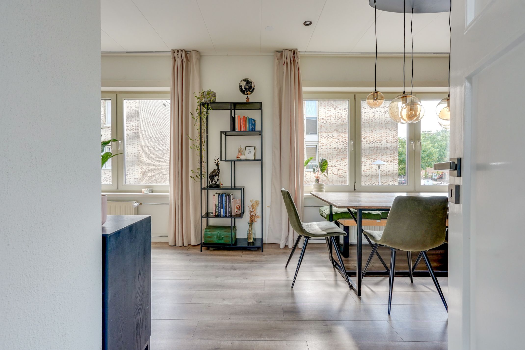 Photo 6 of Van der Marckstraat 4-BS