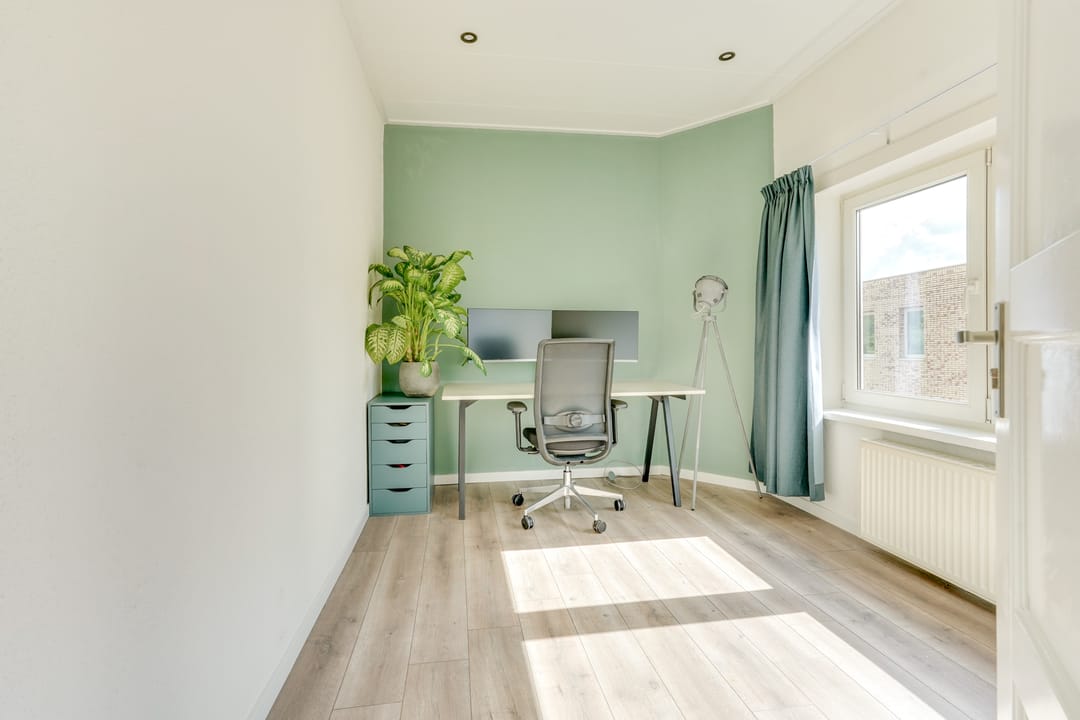 Photo 32 of Van der Marckstraat 4-BS