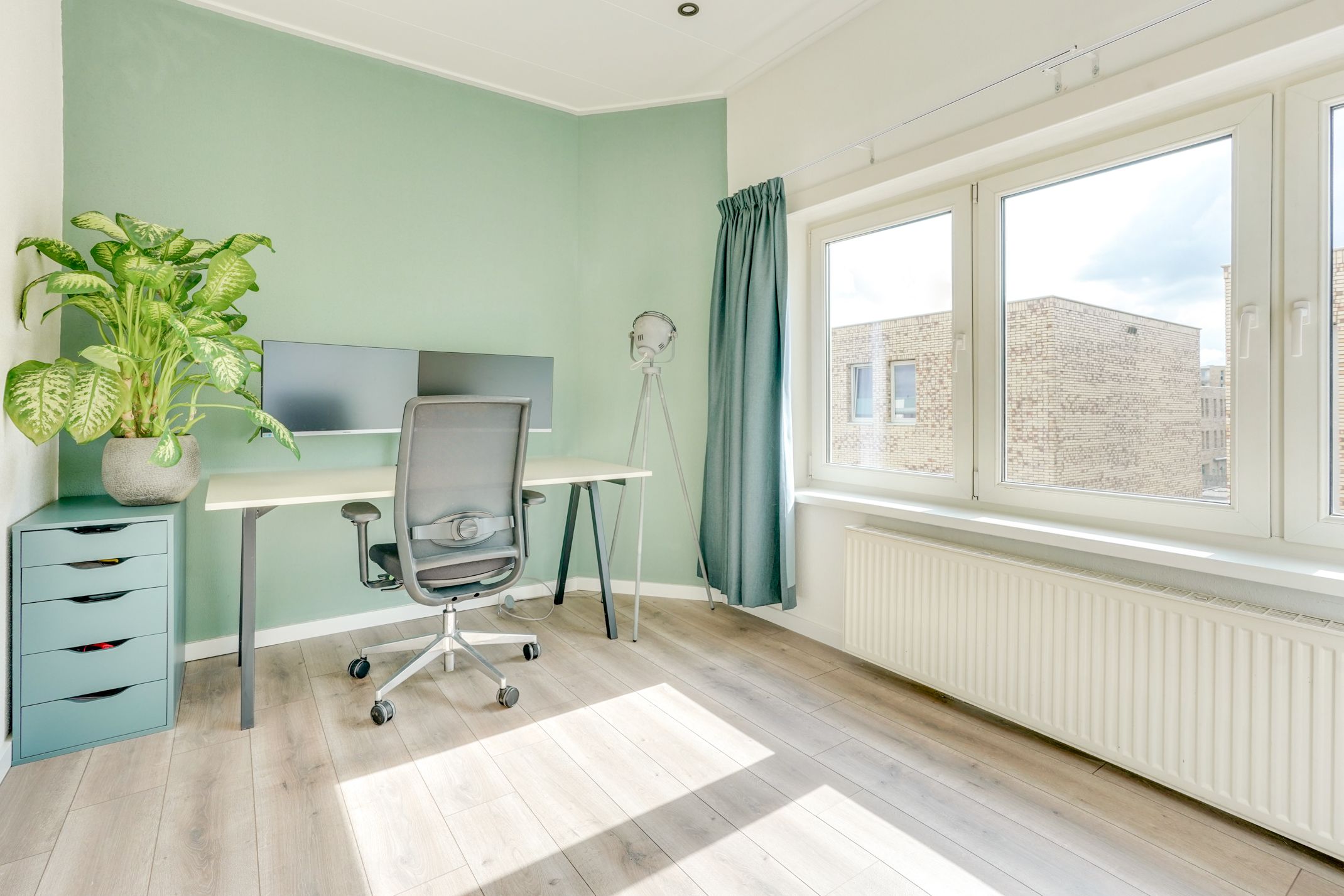 Photo 33 of Van der Marckstraat 4-BS