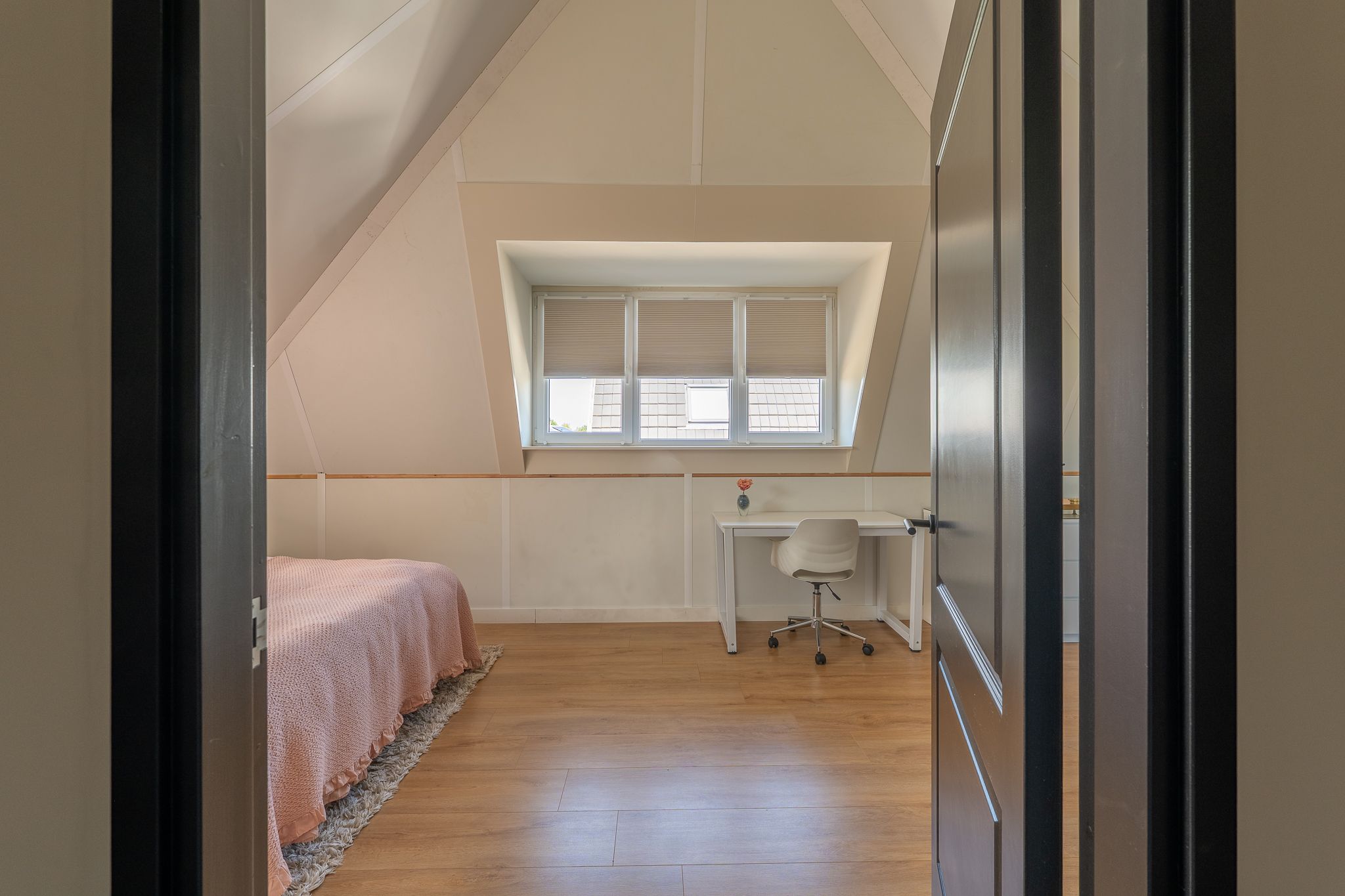 Photo 39 of Harmsen van der Beeklaan 8