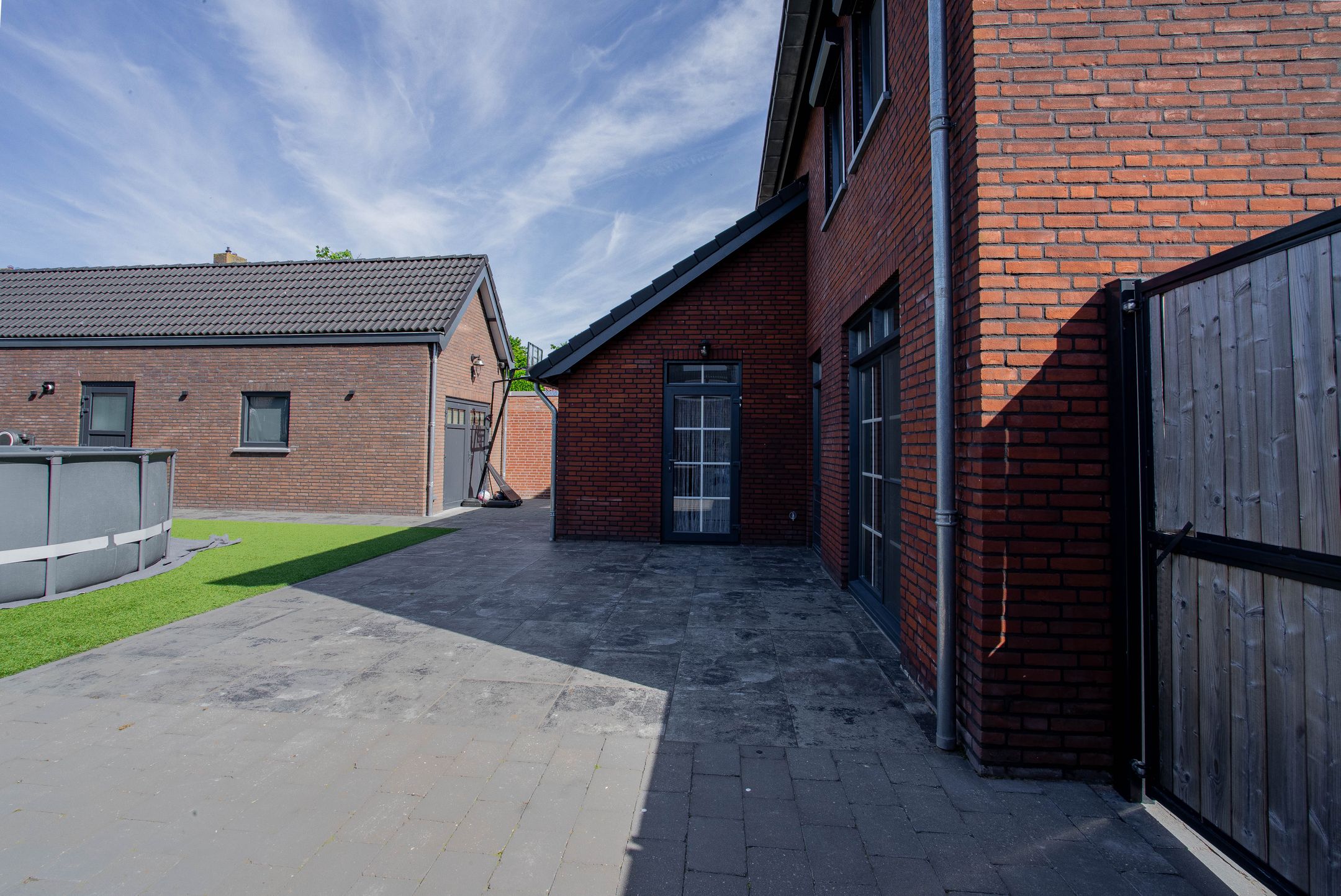 Photo 57 of Duinroosstraat 2