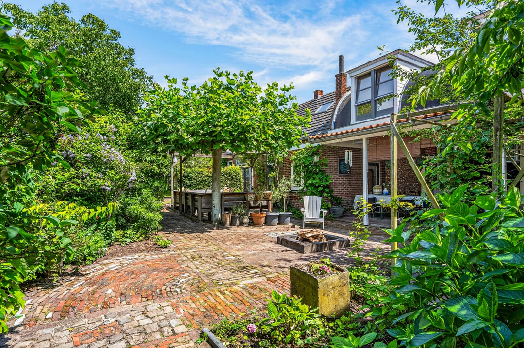 Photo 2 of Dorpsstraat 68
