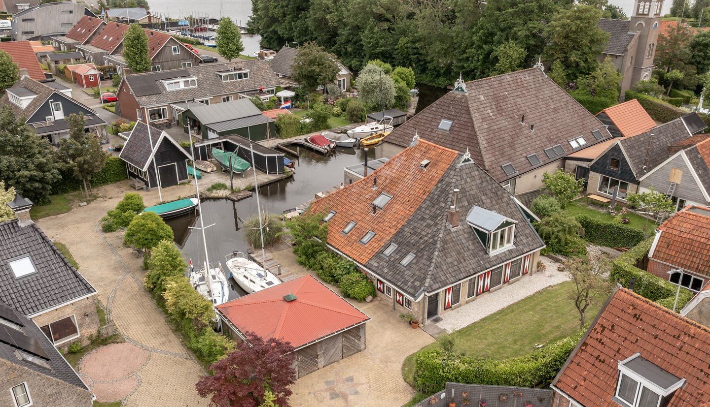 Photo 1 of Buorren 68