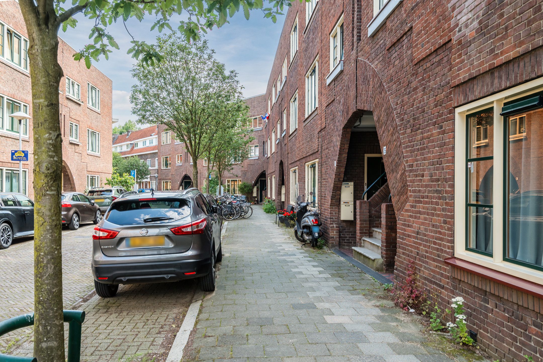 Photo 24 of Jan van den Doemstraat 35