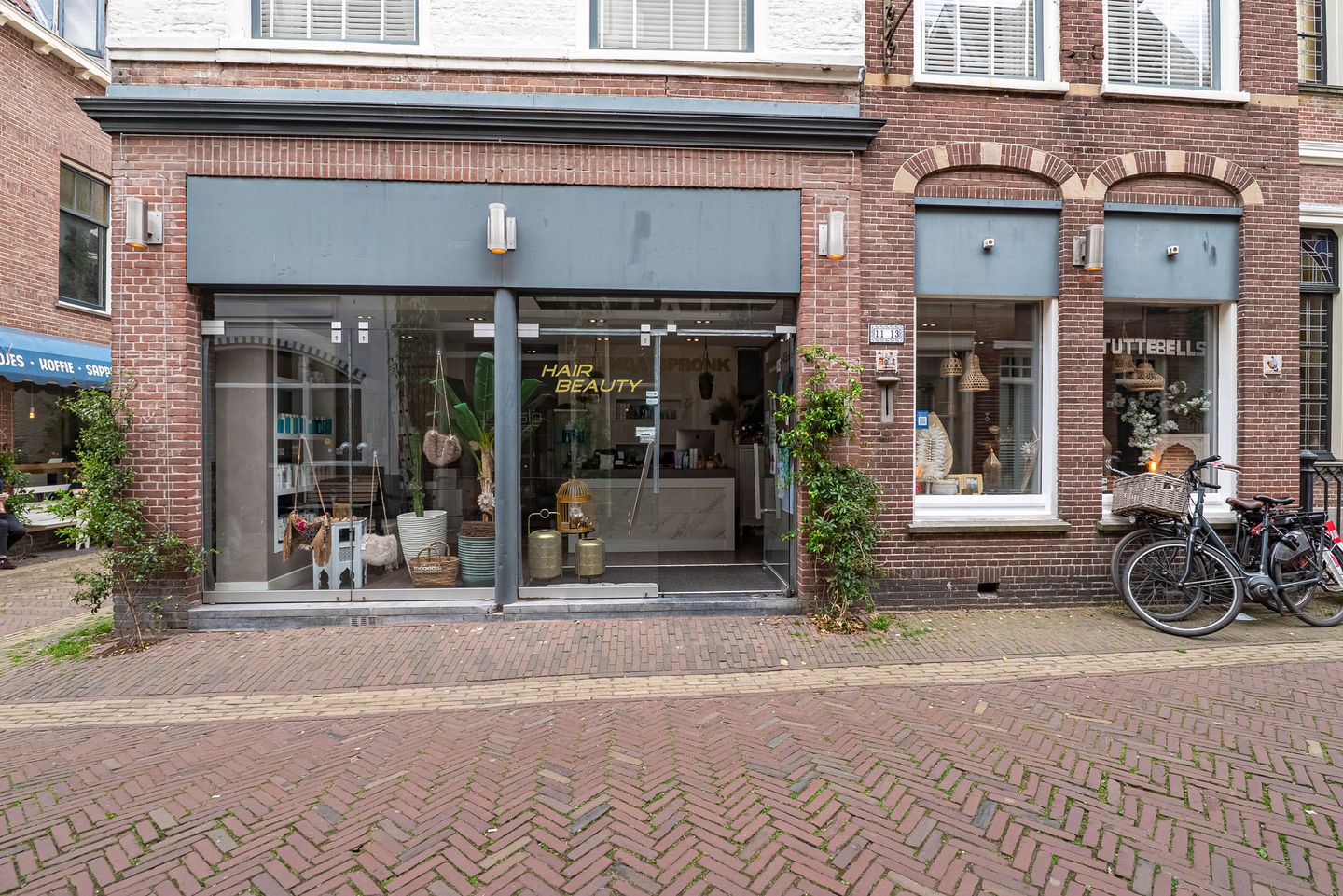 View photo 2 of Jacobijnestraat 11-13