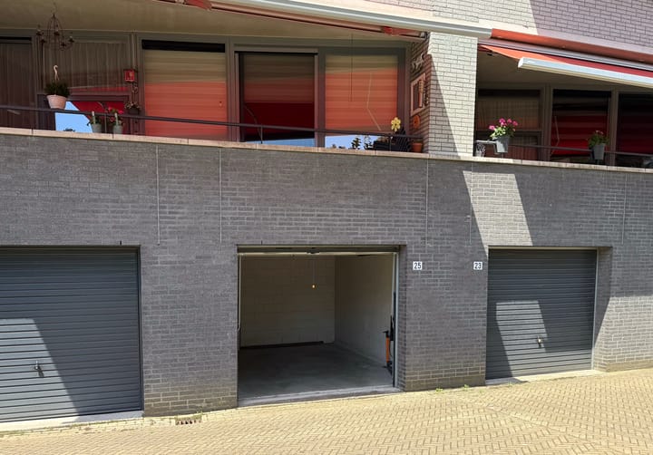 Photo 2 of Schaarhuispad 25 garage