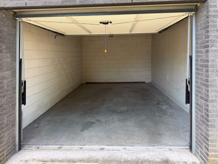 Photo 4 of Schaarhuispad 25 garage