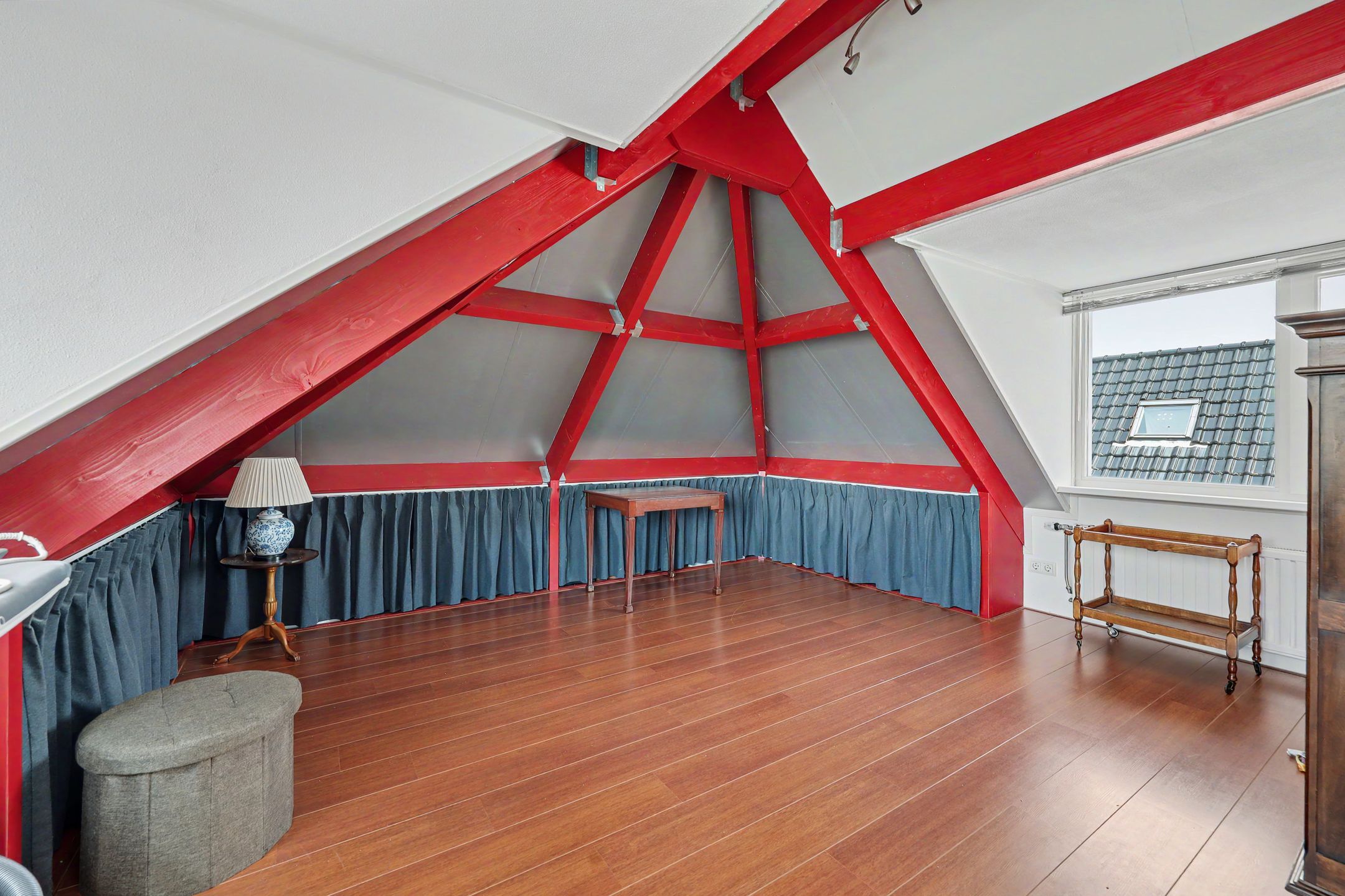 Photo 48 of Philips van Dorpstraat 43