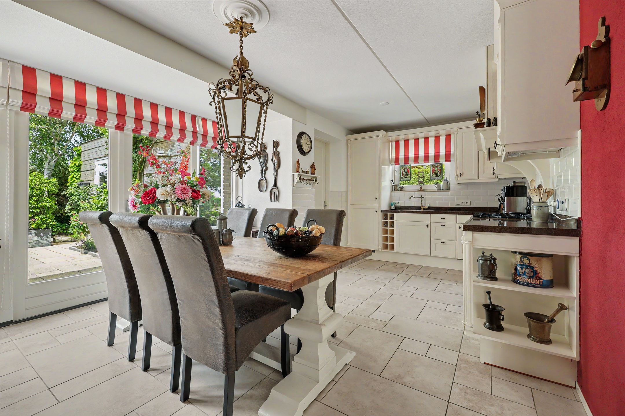 Photo 21 of Philips van Dorpstraat 43