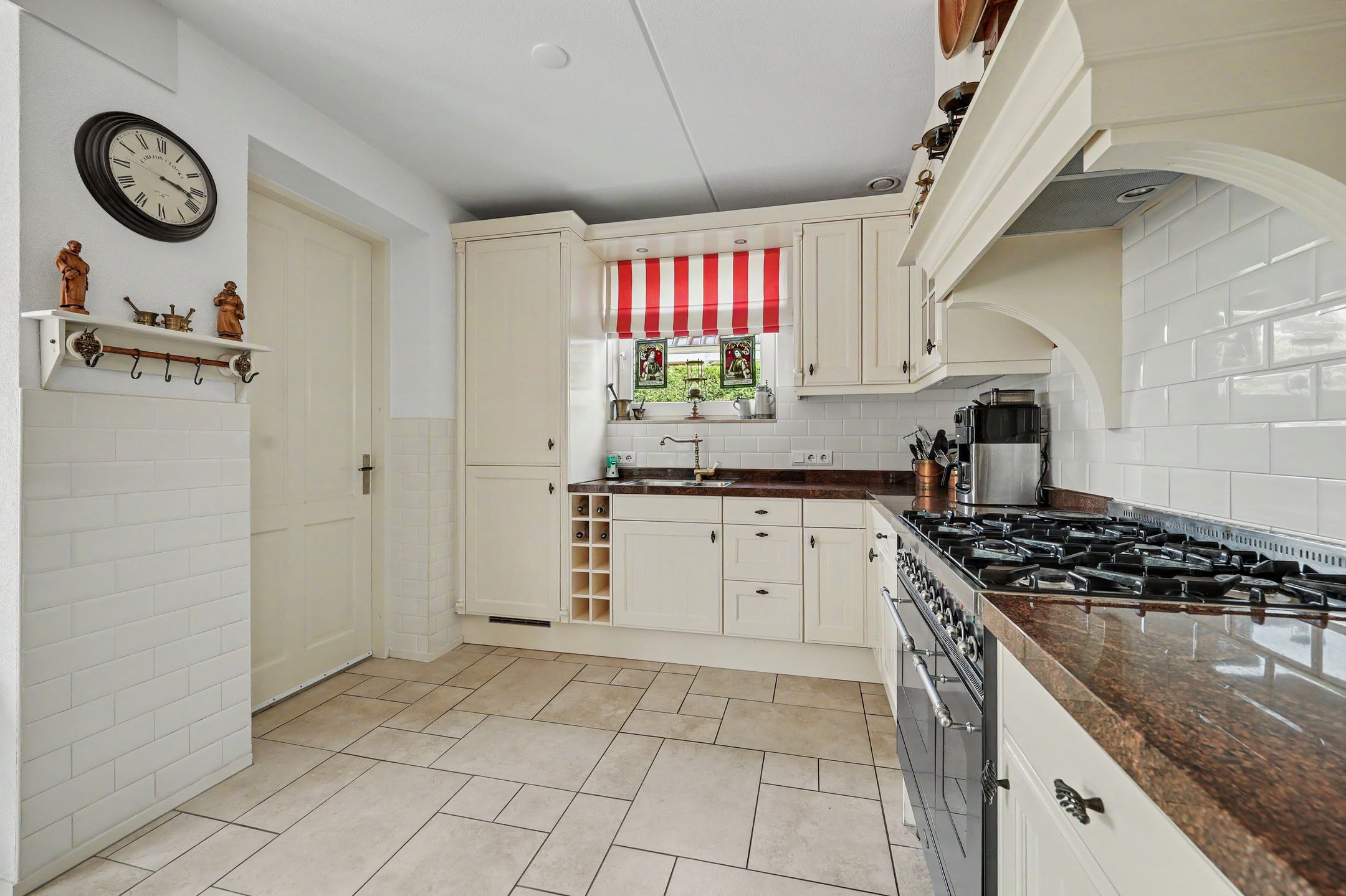 Photo 24 of Philips van Dorpstraat 43