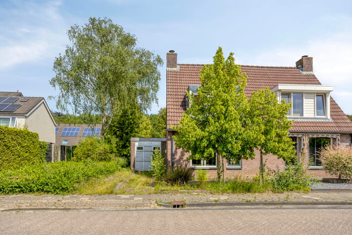 Foto 2 van Weidemaad 84