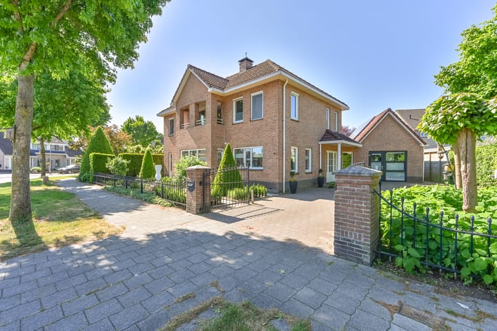 Photo 4 of Hoveniersland 64