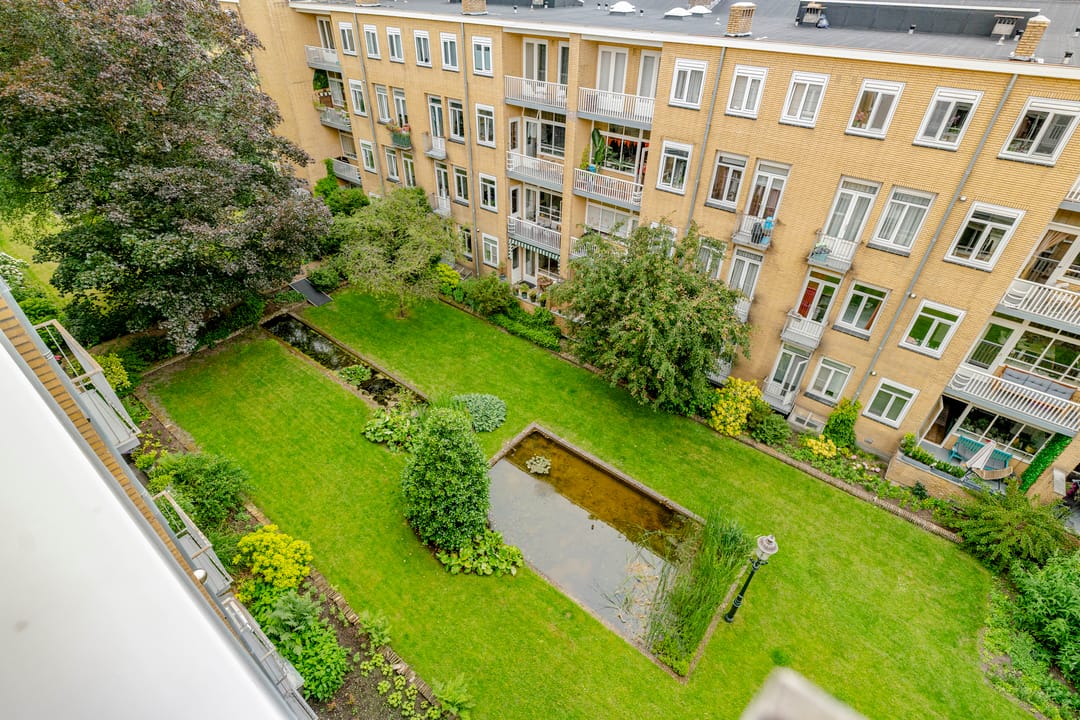 Photo 26 of Stadionweg 122-4A