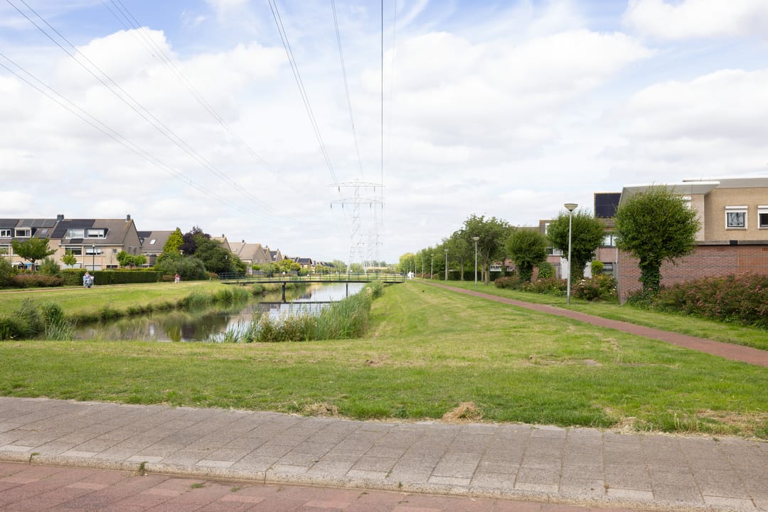 Photo 47 of Simone de Beauvoirstraat 1
