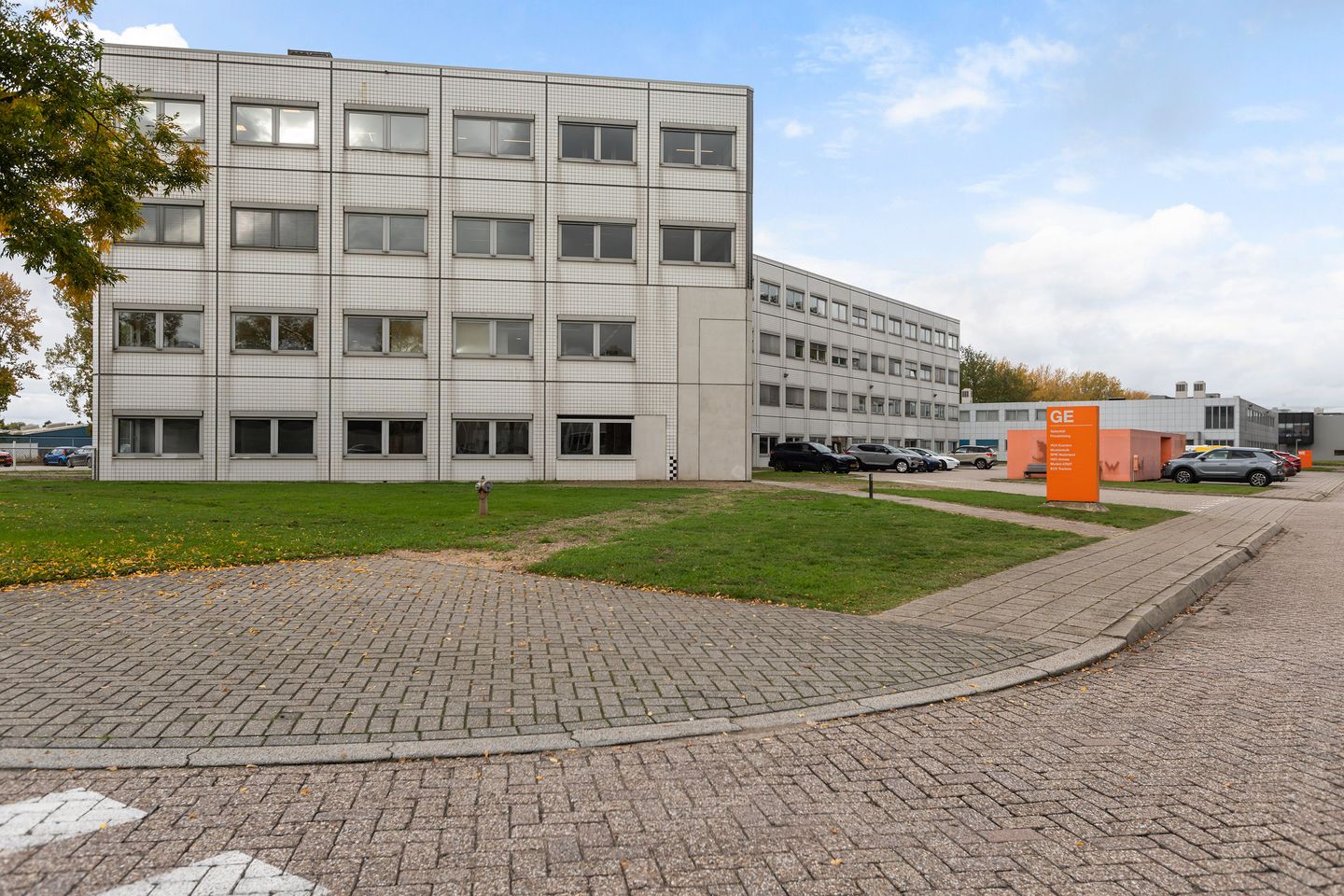View photo 1 of Westervoortsedijk 73-GE
