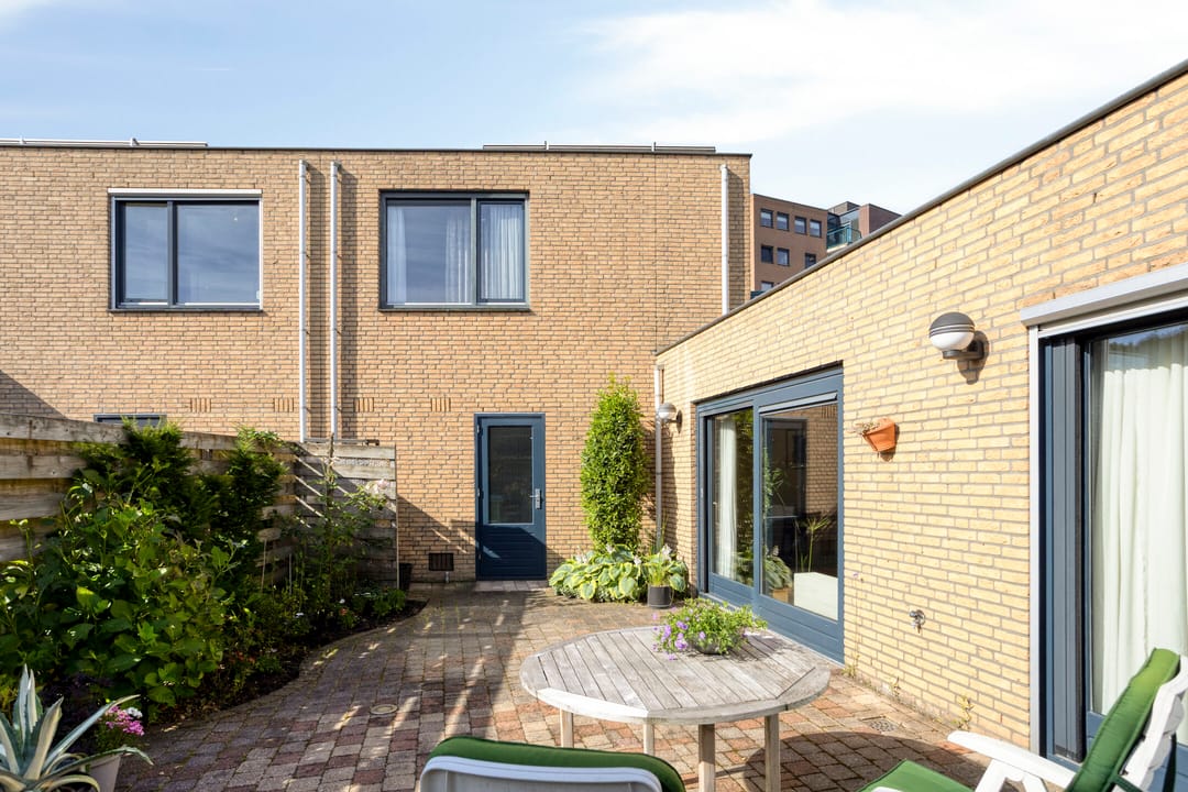 Foto 23 van Sara Burgerhartstraat 23