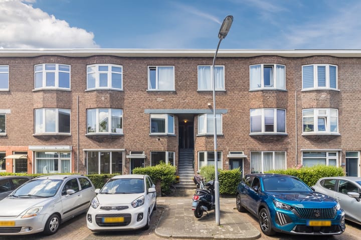 Photo 2 of van Naeltwijckstraat 175
