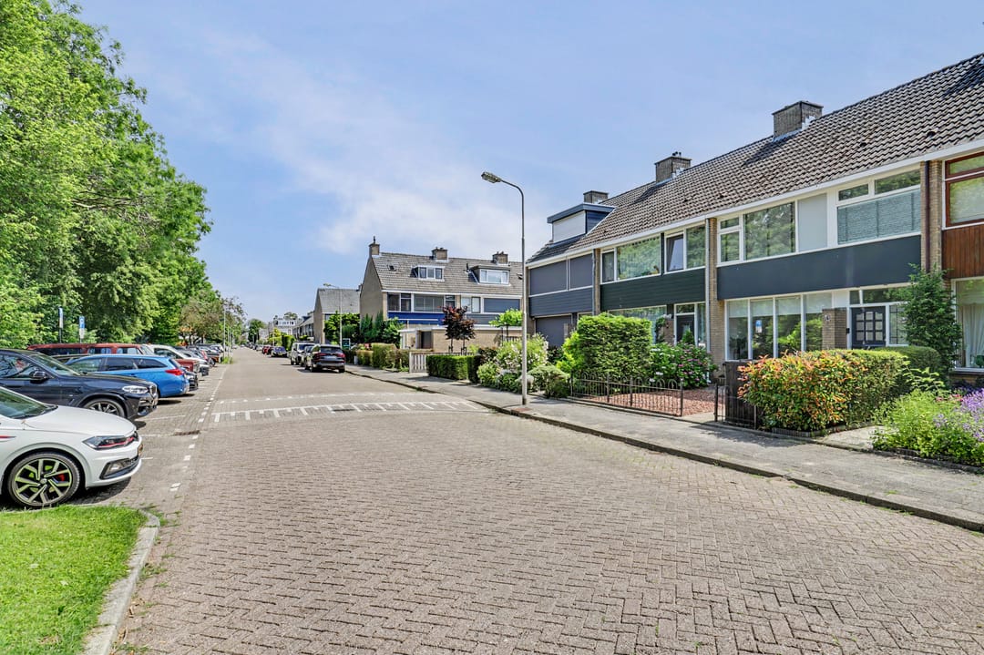 Photo 38 of De Genestetstraat 47