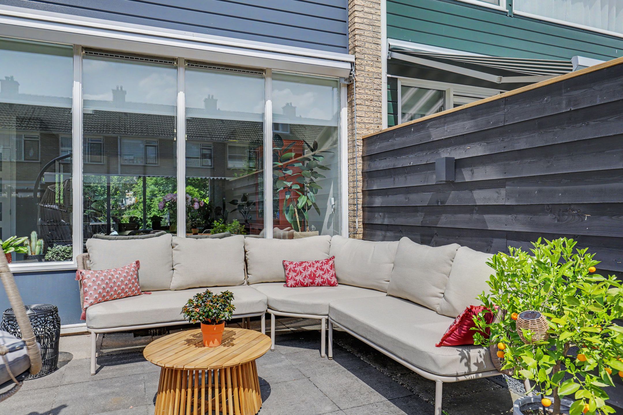 Photo 36 of De Genestetstraat 47