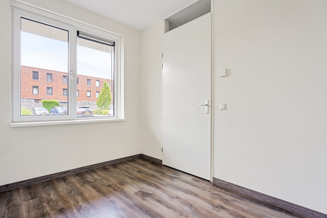 Photo 17 of Dr. Schaepmanstraat 81
