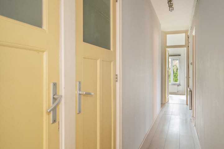 Appartement te koop: Loosduinseweg 1063, 'S-Gravenhage