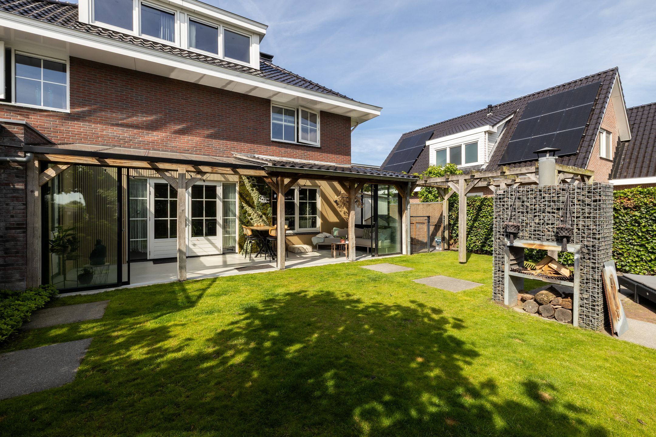 Photo 48 of Emmensstraat 14