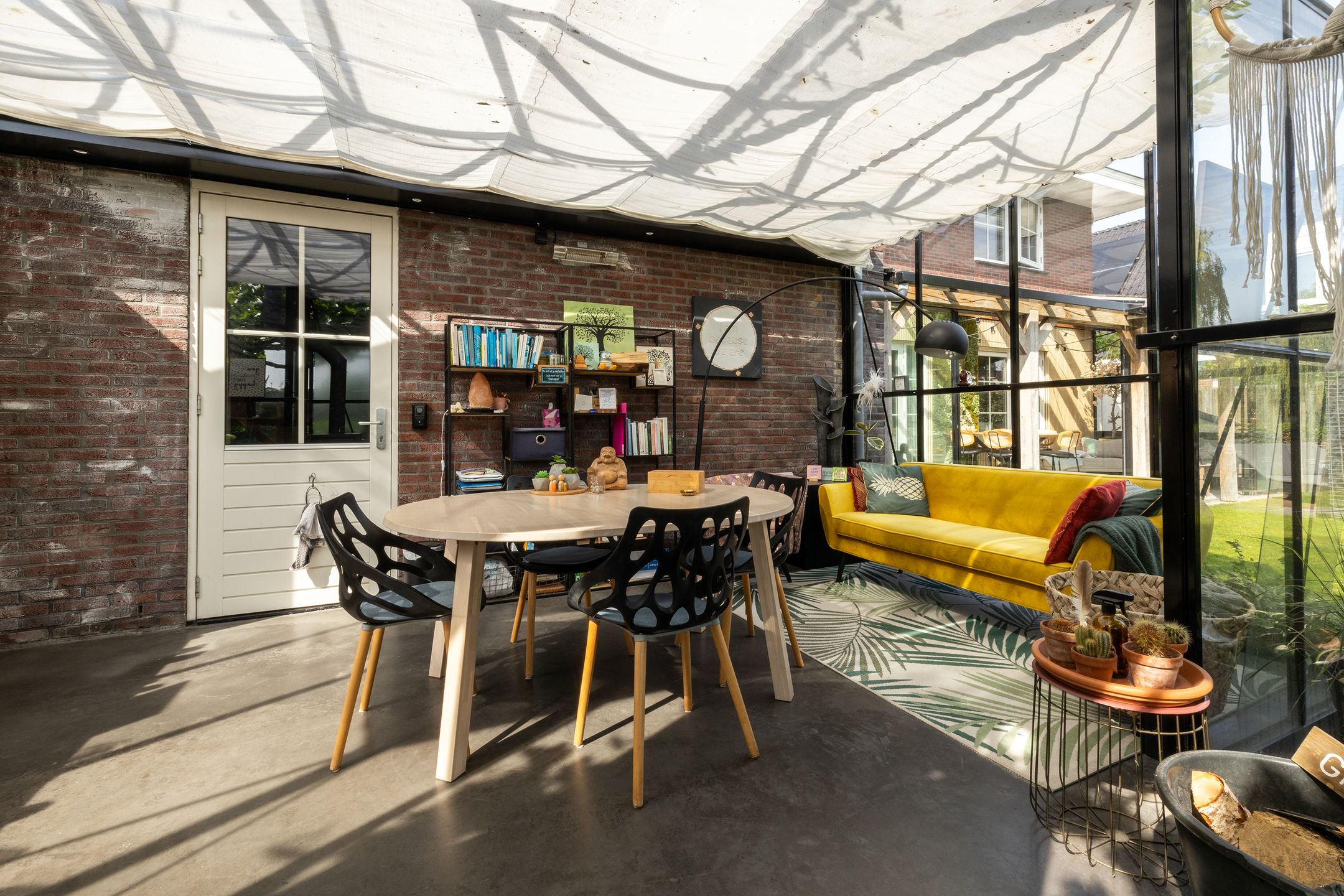 Photo 54 of Emmensstraat 14