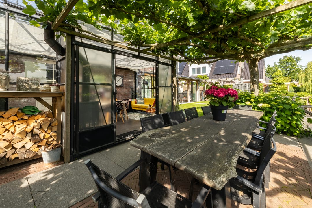 Photo 53 of Emmensstraat 14