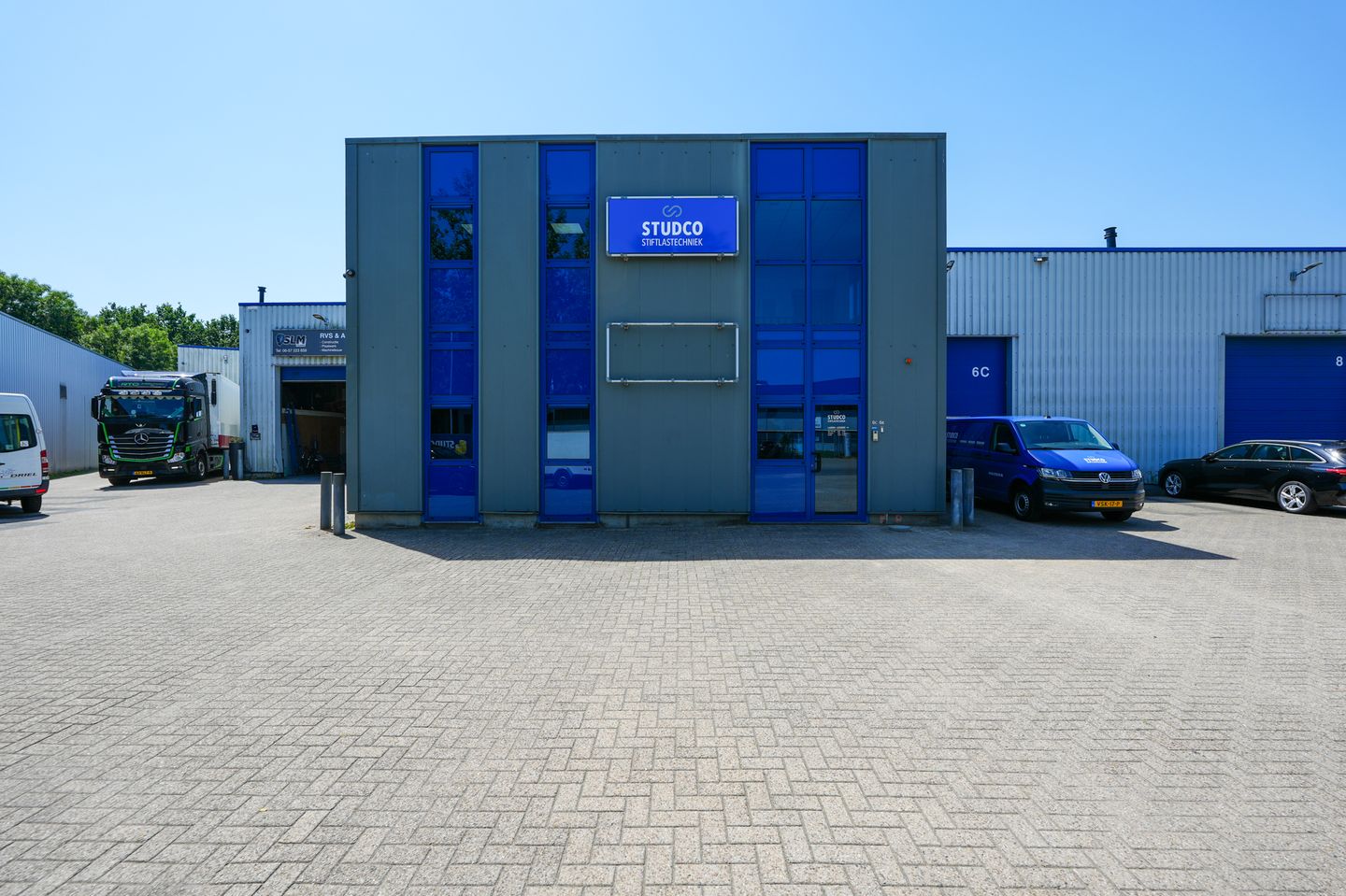 Bekijk foto 2 van Dommelstraat 6