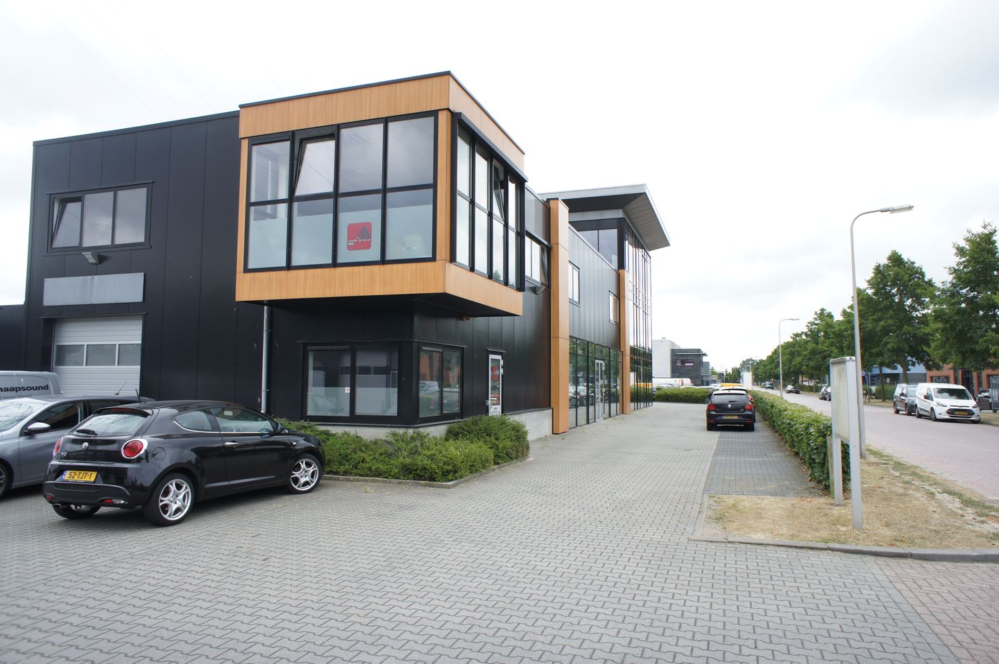 View photo 1 of Baileystraat 2-A