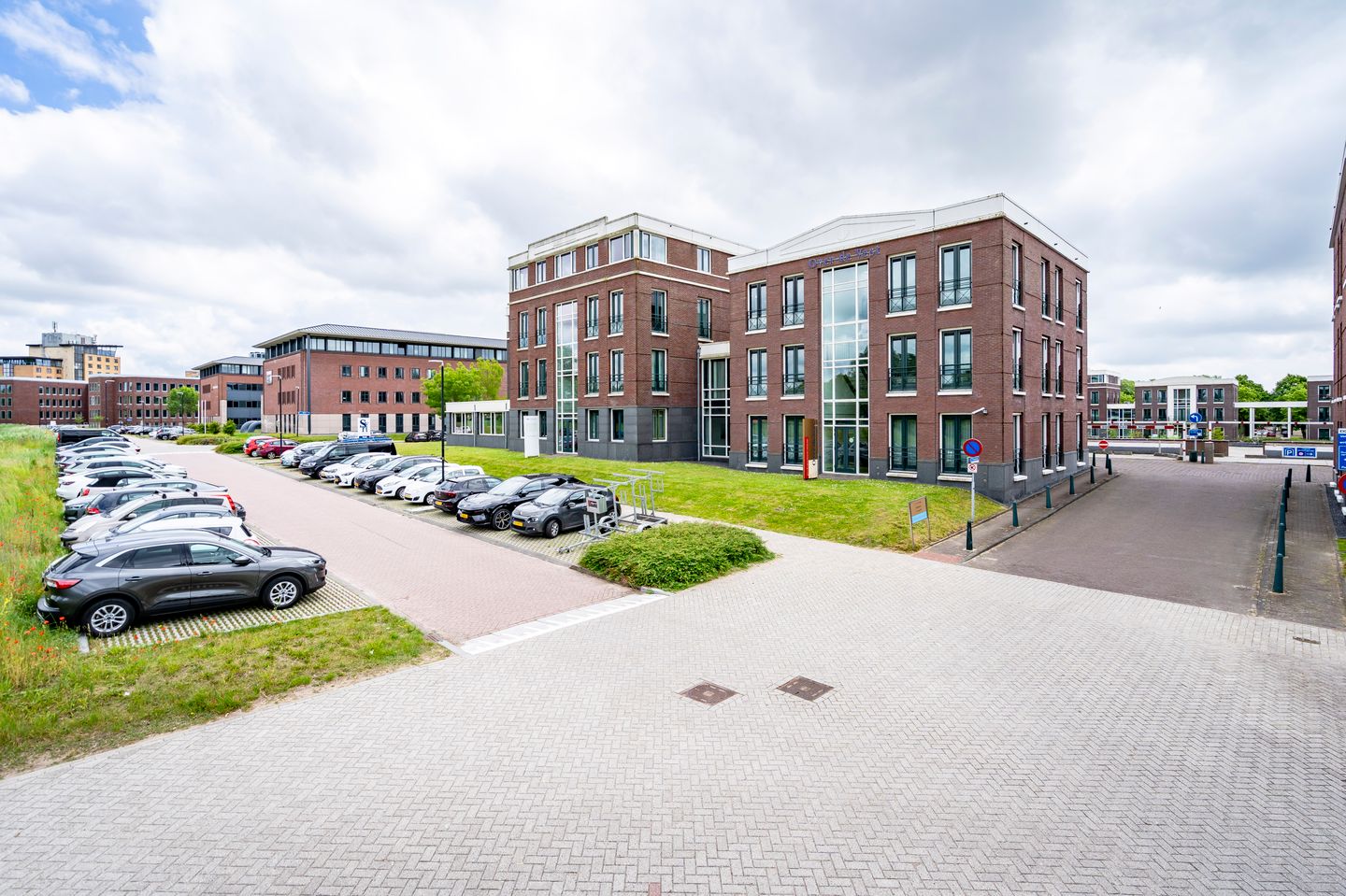 Bekijk foto 5 van Röntgenlaan 39