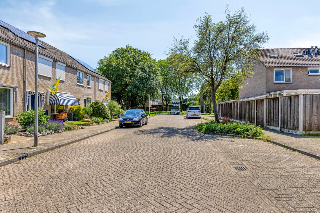 Photo 28 of Pieter Langendijkstraat 55