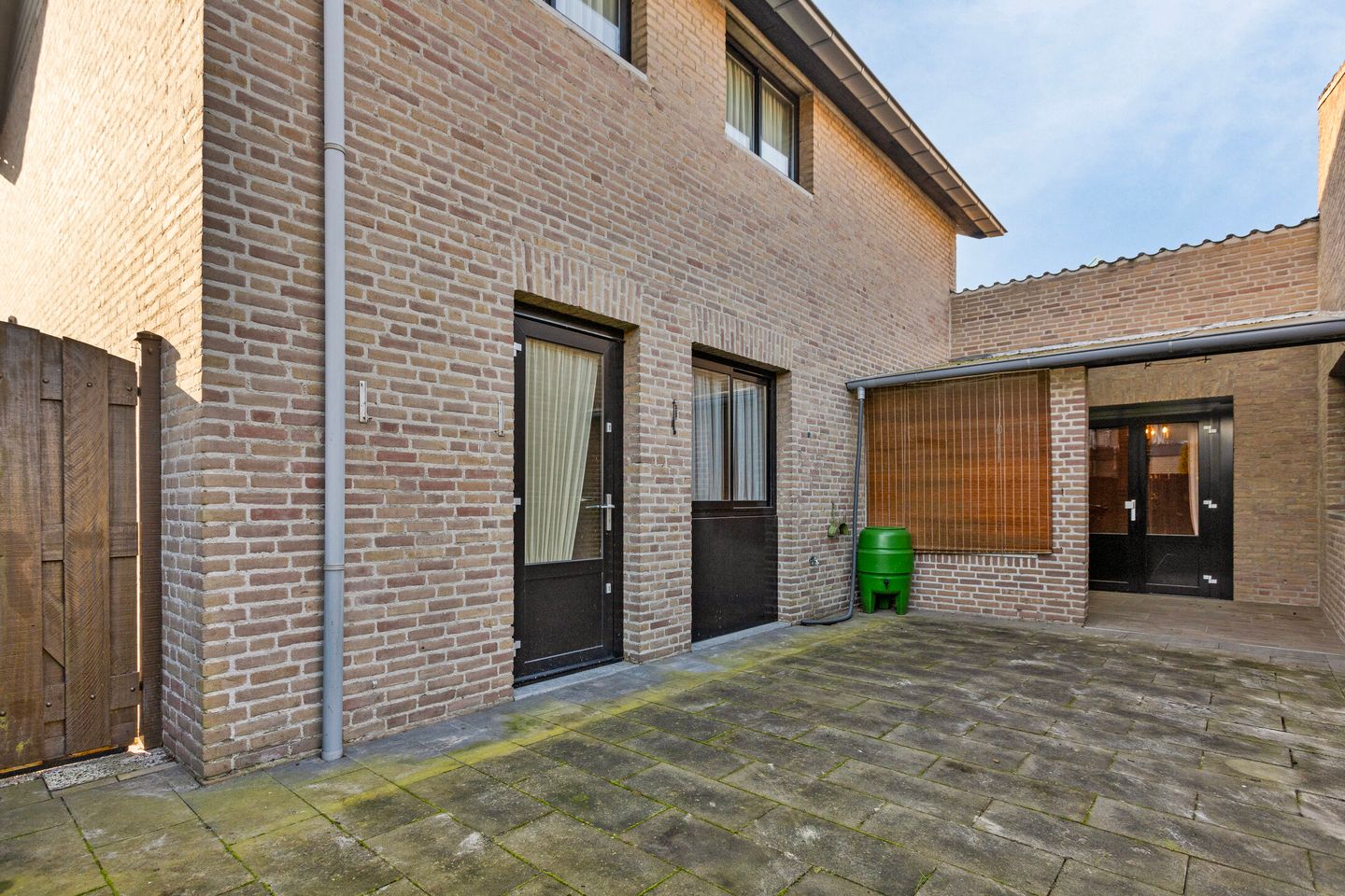 Foto 44 van Van Hogendorpstraat 3