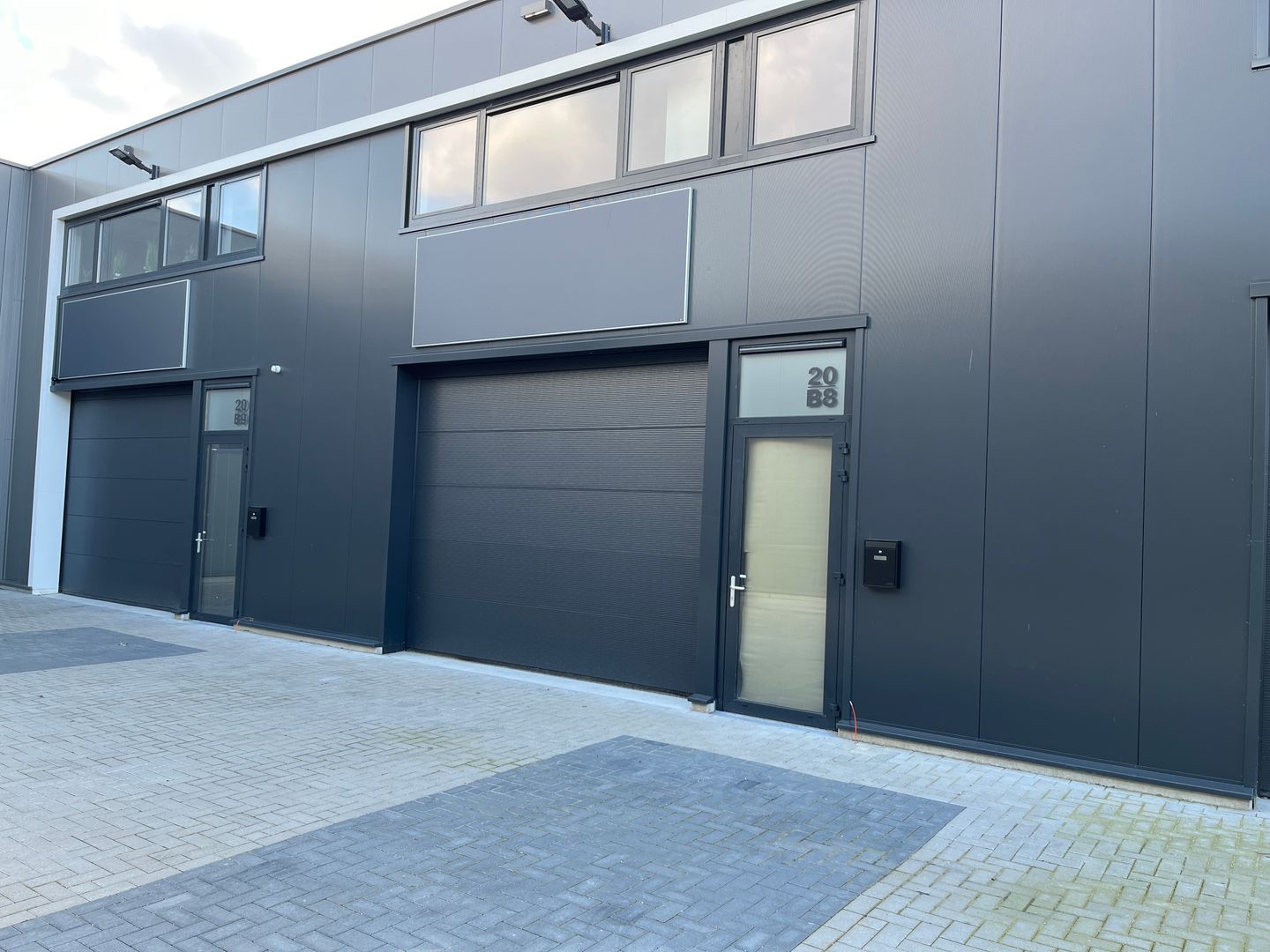 Bekijk foto 2 van Fahrenheitstraat 20-B8