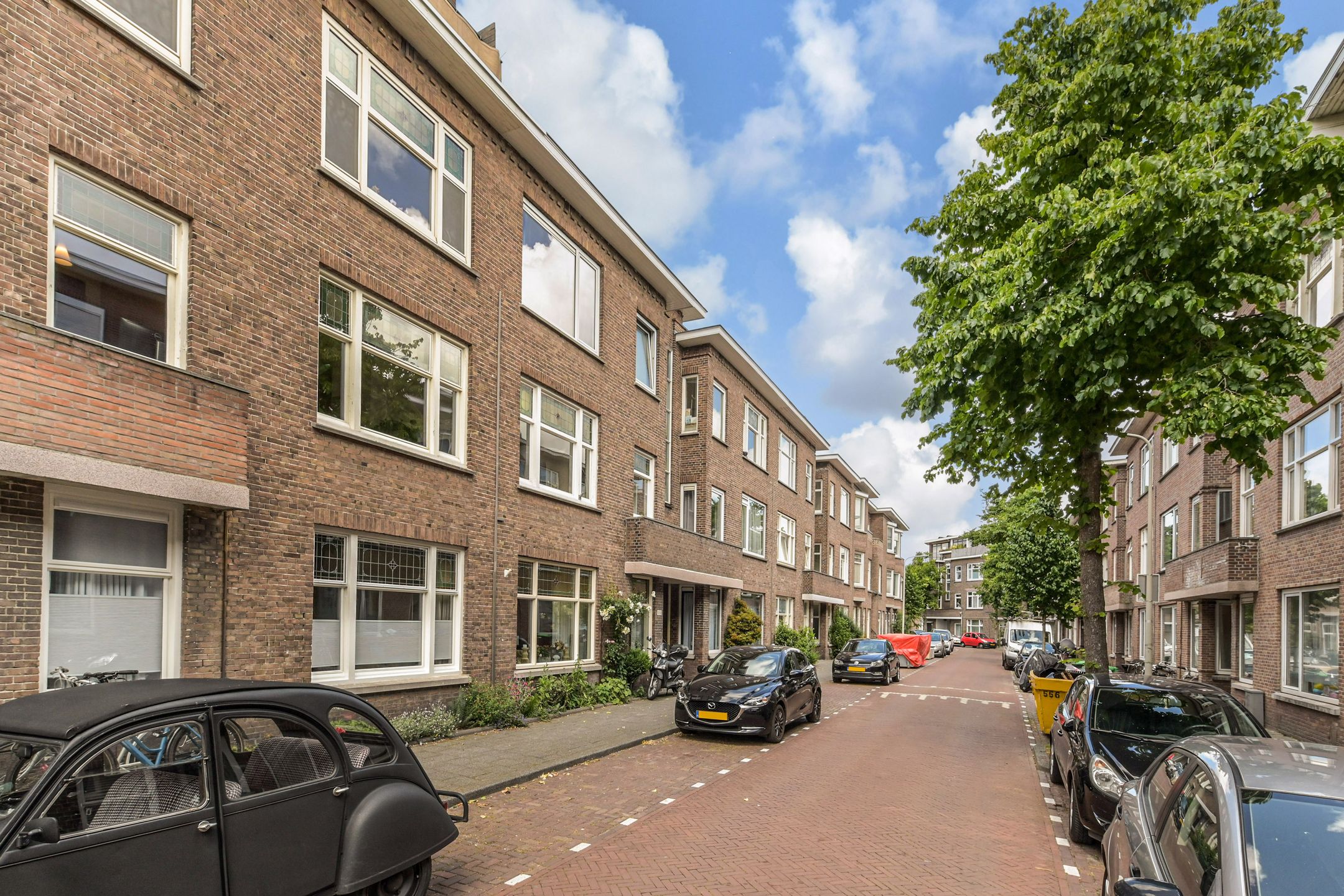 Photo 27 of Altingstraat 90
