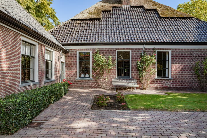 Photo 2 of Dorpsweg 81