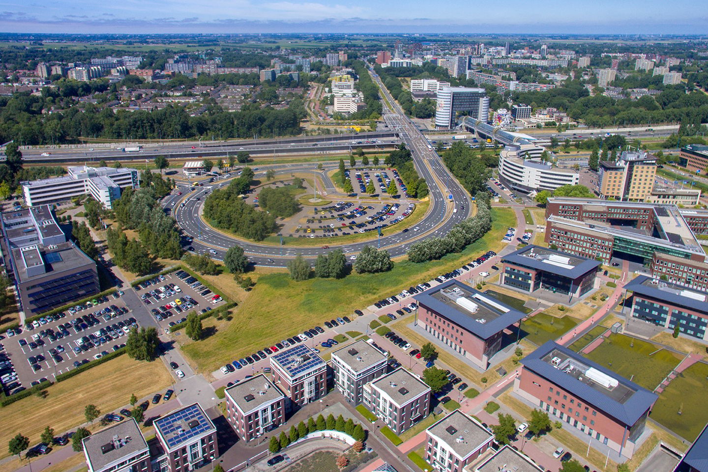 Bekijk foto 3 van Röntgenlaan 39