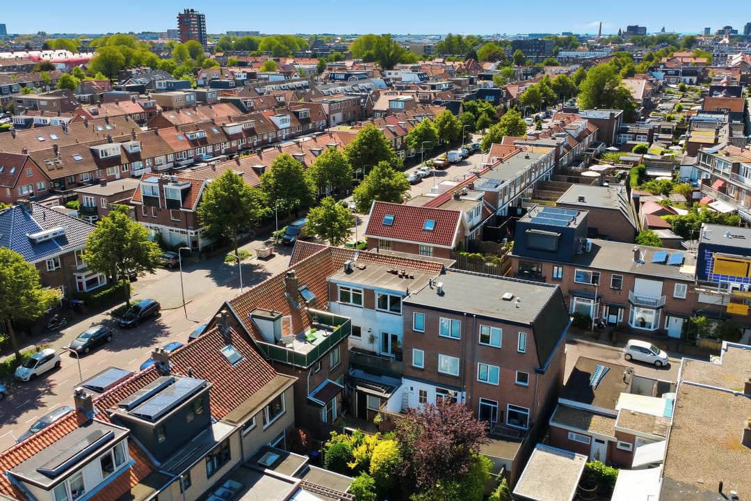 Photo 47 of Vareniusstraat 9