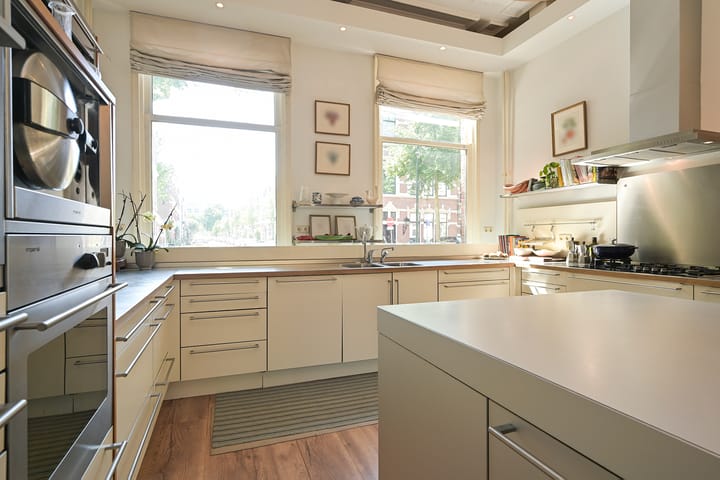 Tussenwoning te koop: Jan van Nassaustraat 89, 'S-Gravenhage