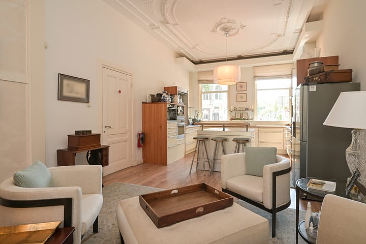 Tussenwoning te koop: Jan van Nassaustraat 89, 'S-Gravenhage