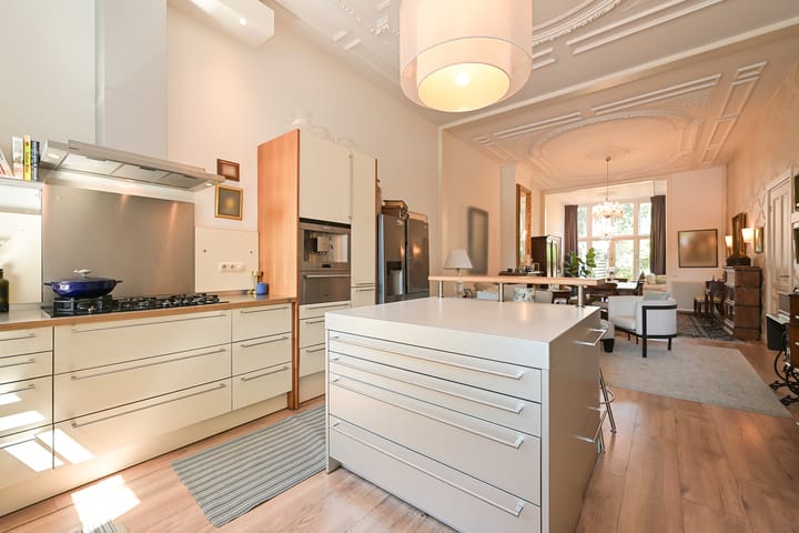 Tussenwoning te koop: Jan van Nassaustraat 89, 'S-Gravenhage