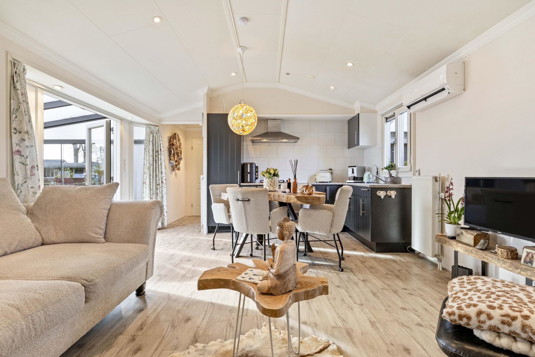 3-bedroom freehold villa in Susteren — photo 3 of 5