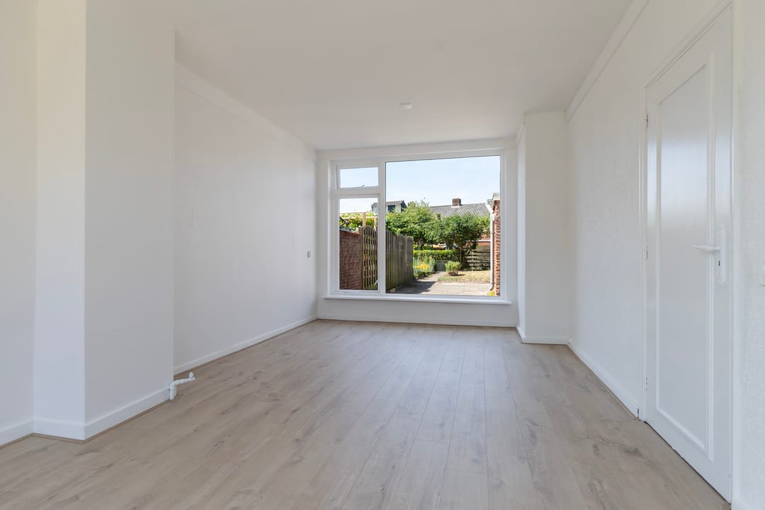 Photo 8 of T.M.C. Asserstraat 7