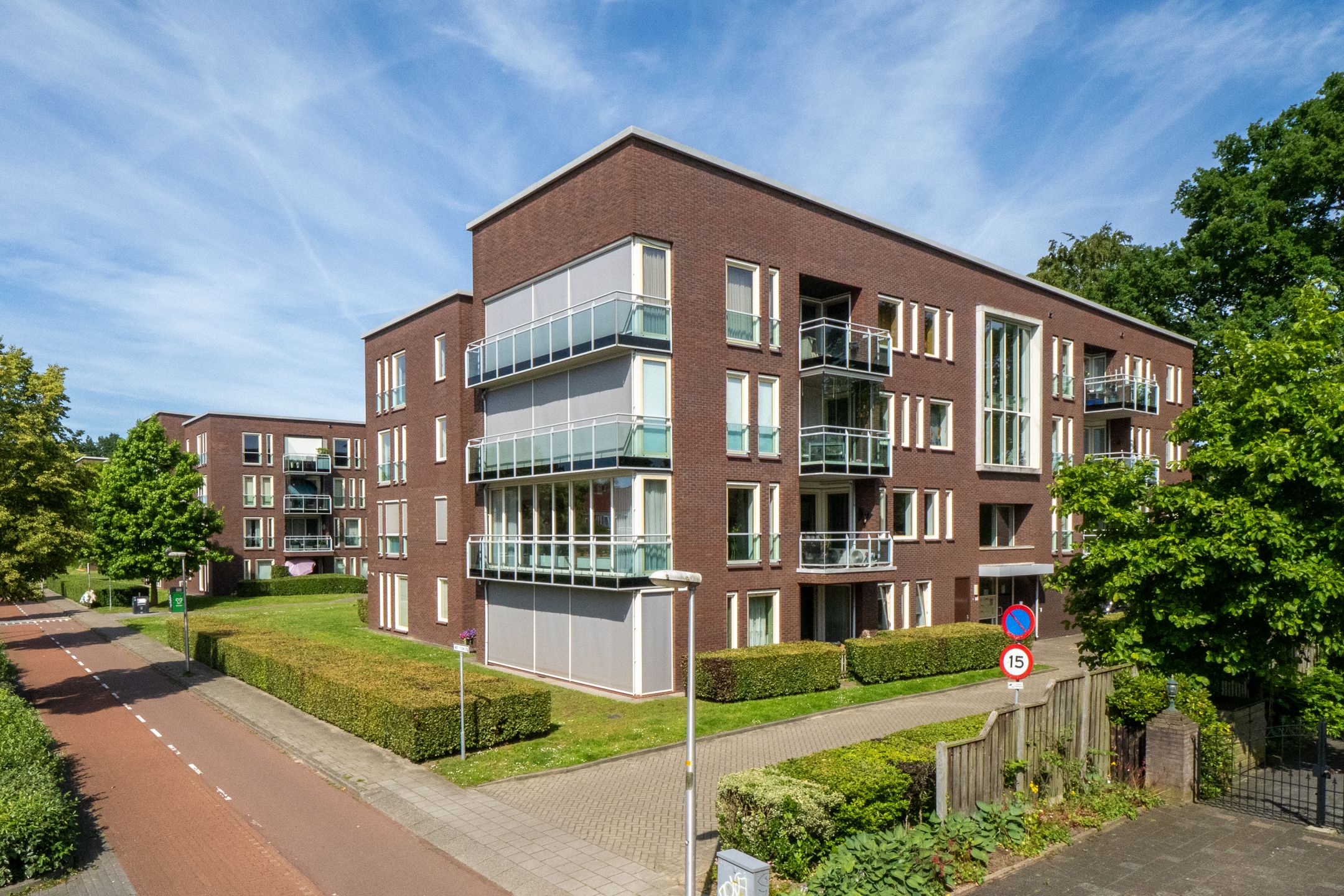 Foto 33 van Oldenzaalsestraat 461-11